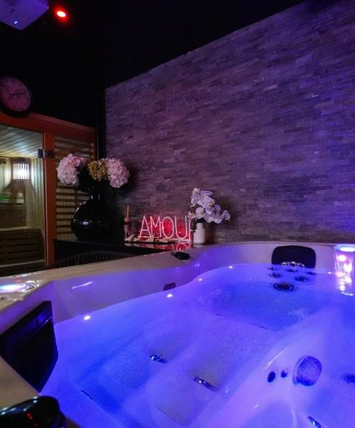 Spa privatif entre amis ou en famille Spa privatif entre amis ou en famille